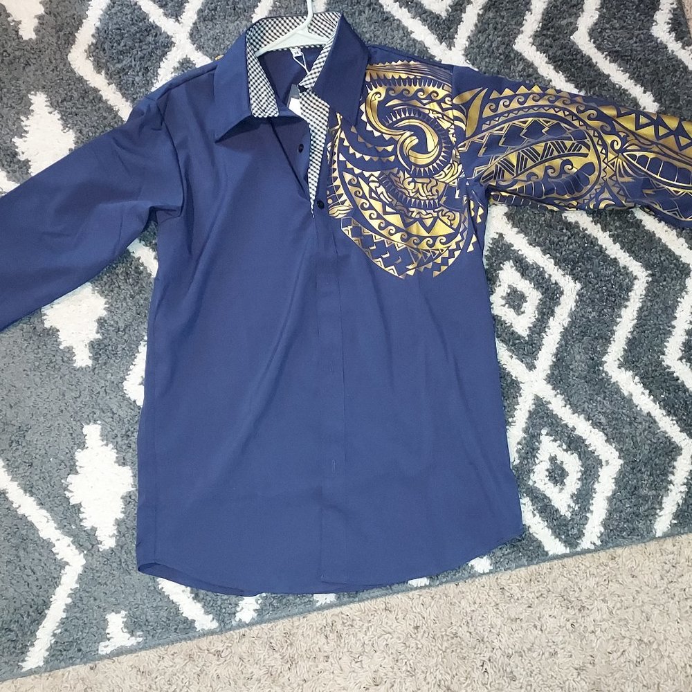 Button Up - Picture 5 of 5